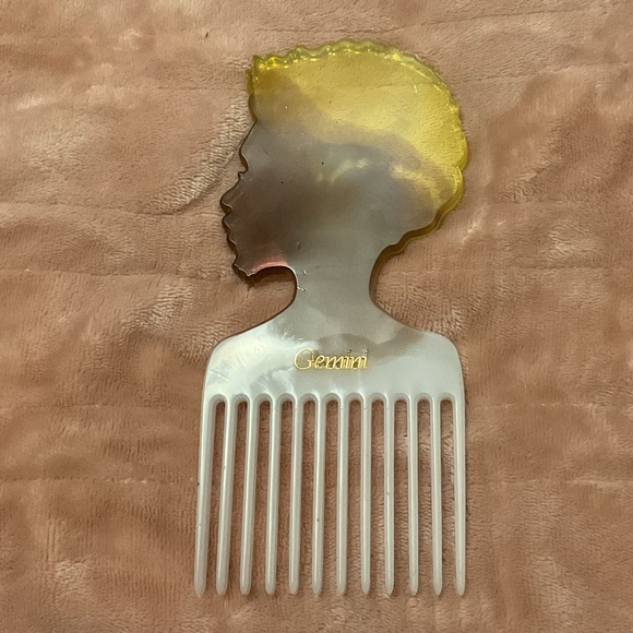 CUSTOM Zodiac Afro/Beard Comb - Male - Picture 3 of 5